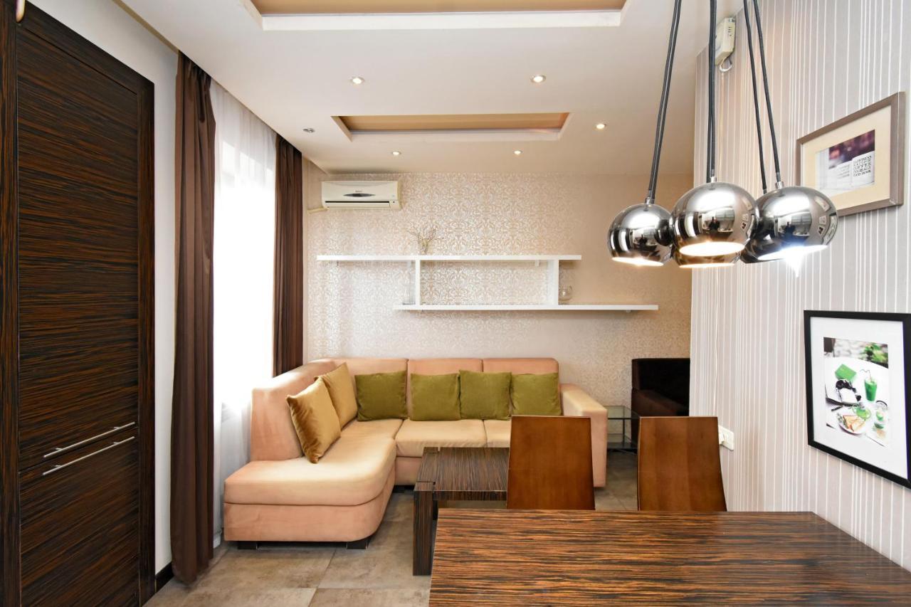 Galaxy Inn Luxury Hostel In Center Jerevan Exteriör bild