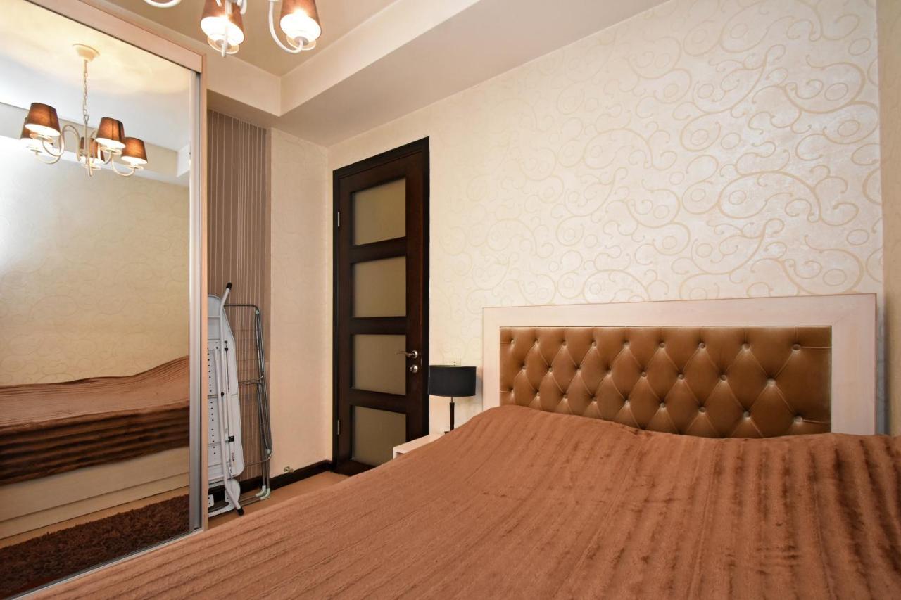 Galaxy Inn Luxury Hostel In Center Jerevan Exteriör bild
