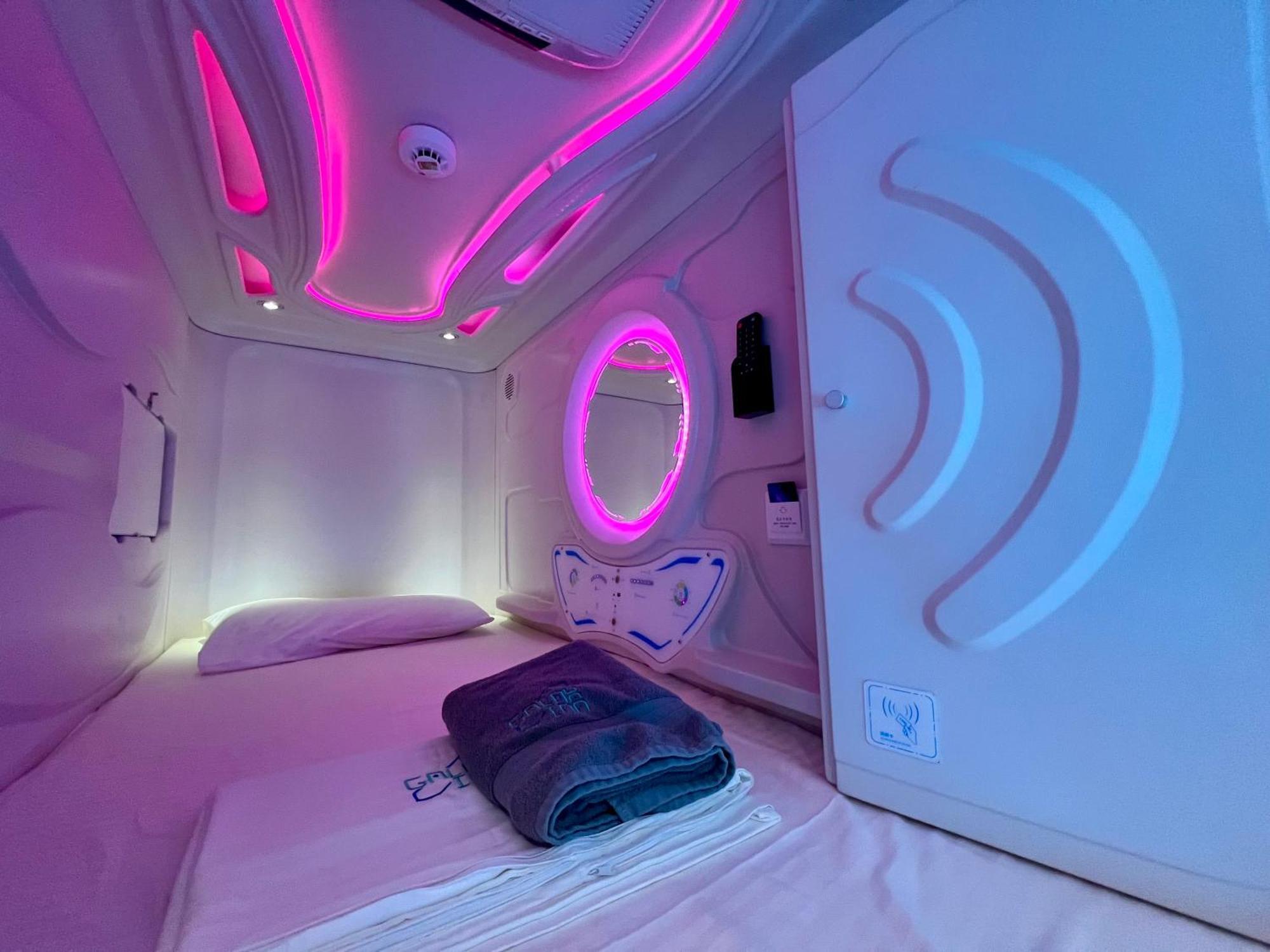 Galaxy Inn Luxury Hostel In Center Jerevan Exteriör bild